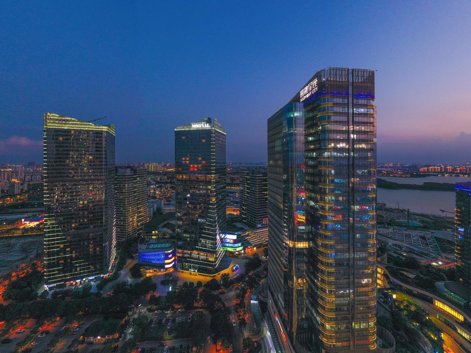 סוג'ואו M Social Hotel Suzhou מראה חיצוני תמונה